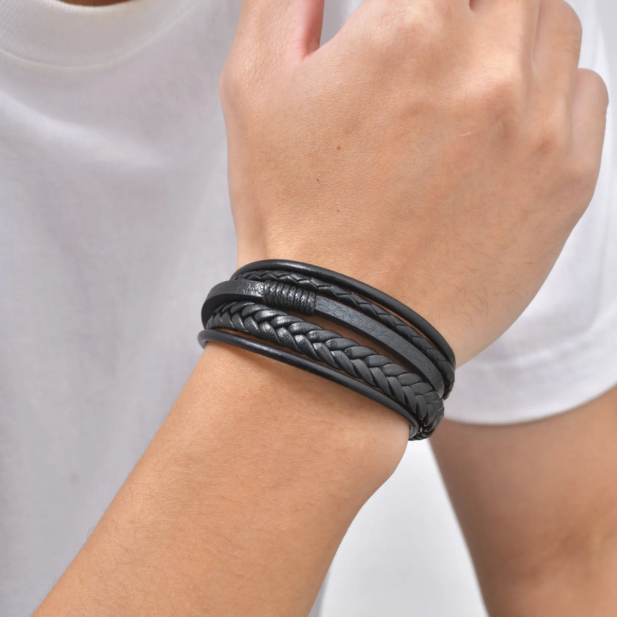 PENDRA Belorin Braided Leather Bracelet