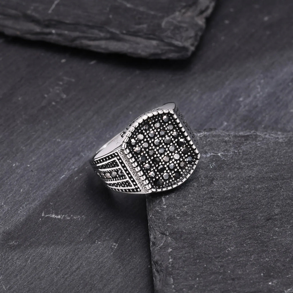 PENDRA Mavmora Natural Stone Ring