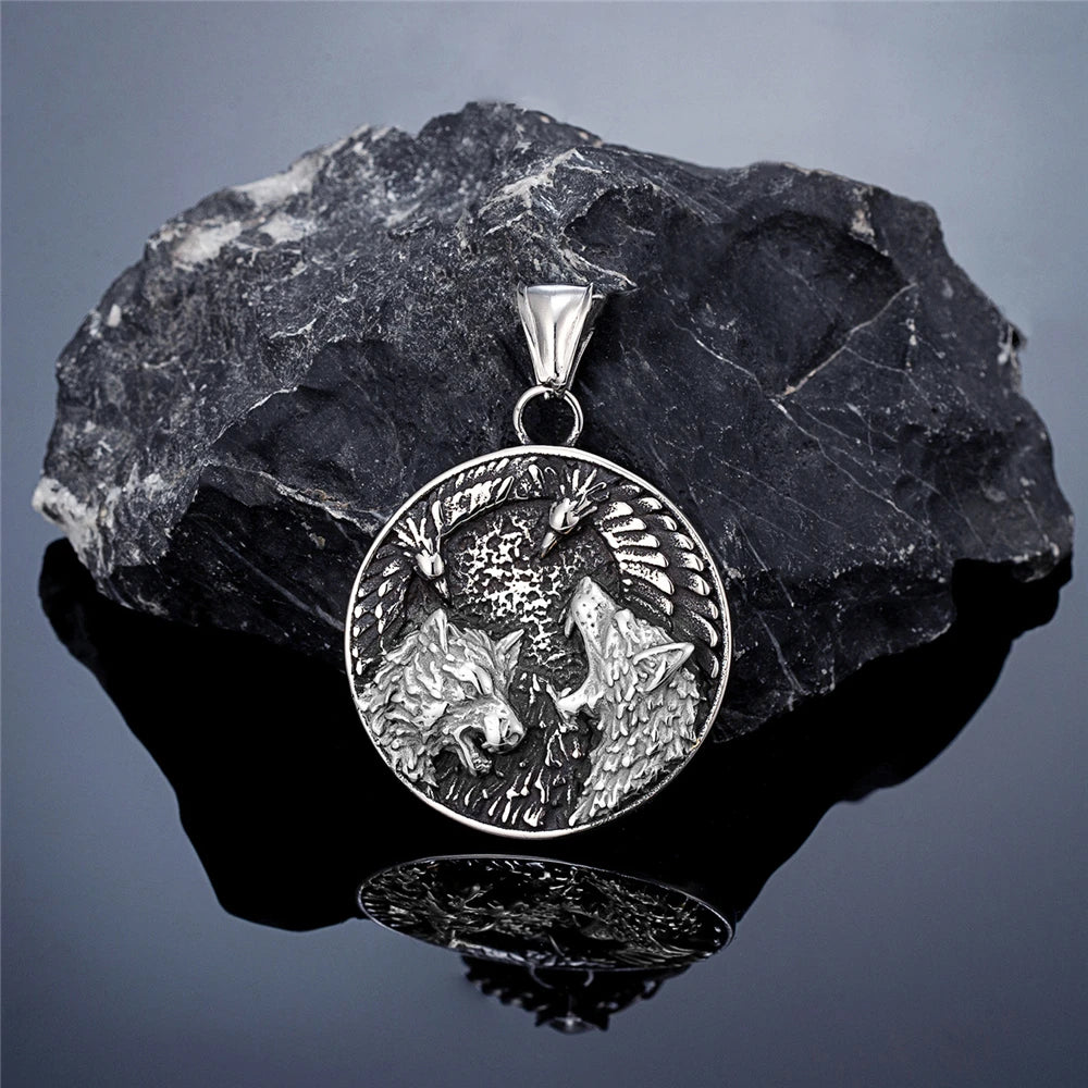 PENDRA Wolf Vintage Viking Necklace