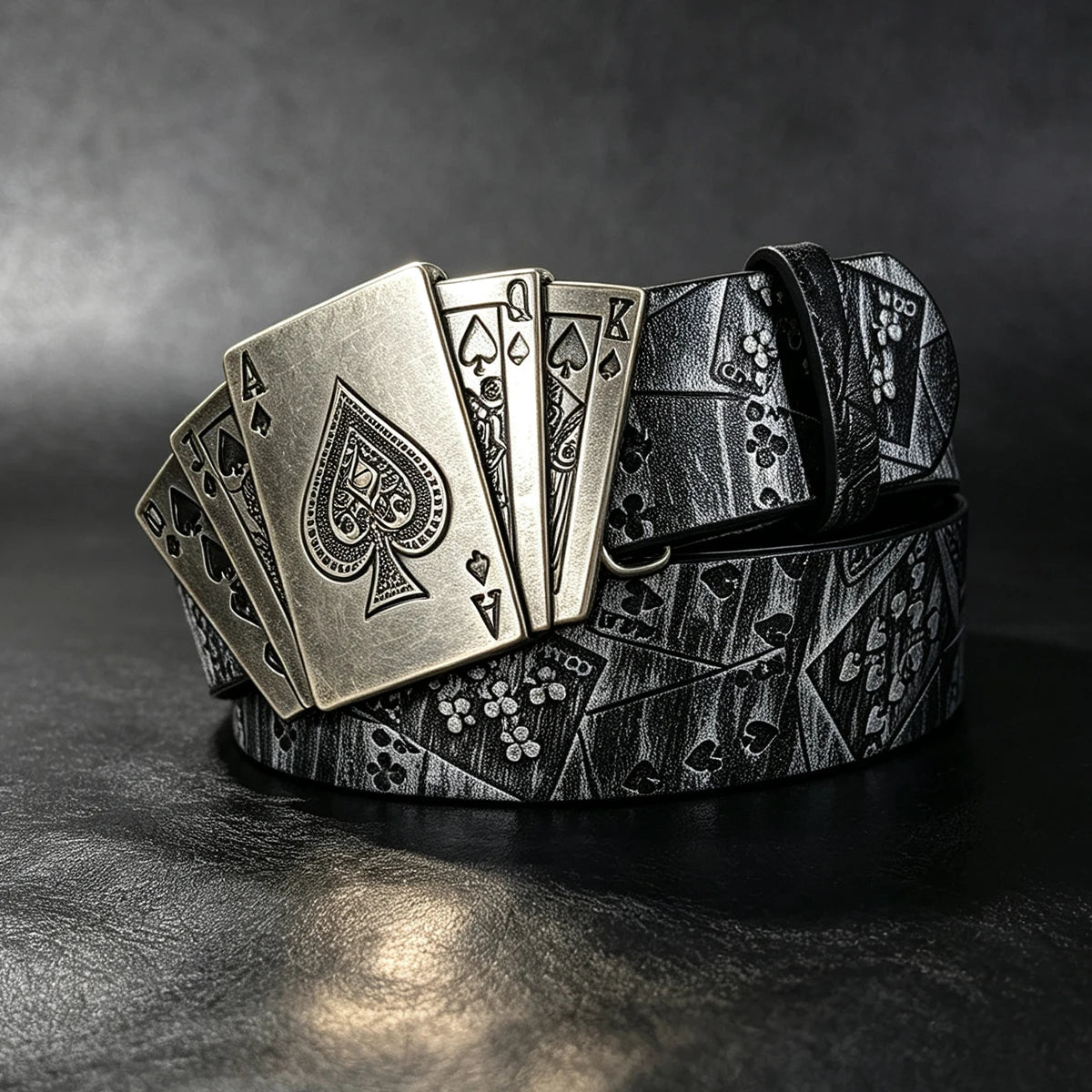 Vintage Fashion Unisex PU Leather Belt For Men and Women Personalized Western Style European and American Punk Style Poker Belt