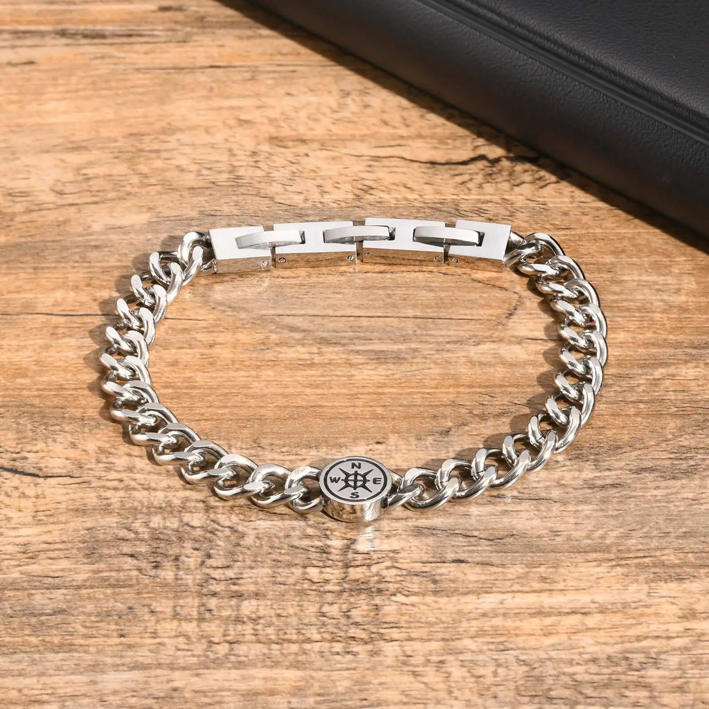 PENDRA Compass Circle Bracelet