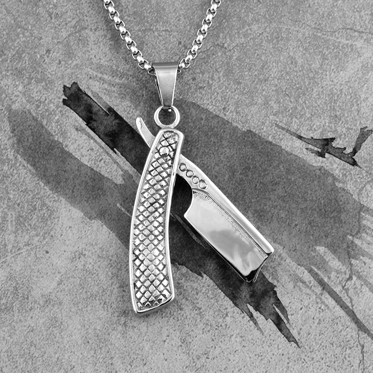 PENDRA Haircut Razor Barber Steel Necklace