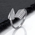 PENDRA Ravdell Arrow Motif Ring