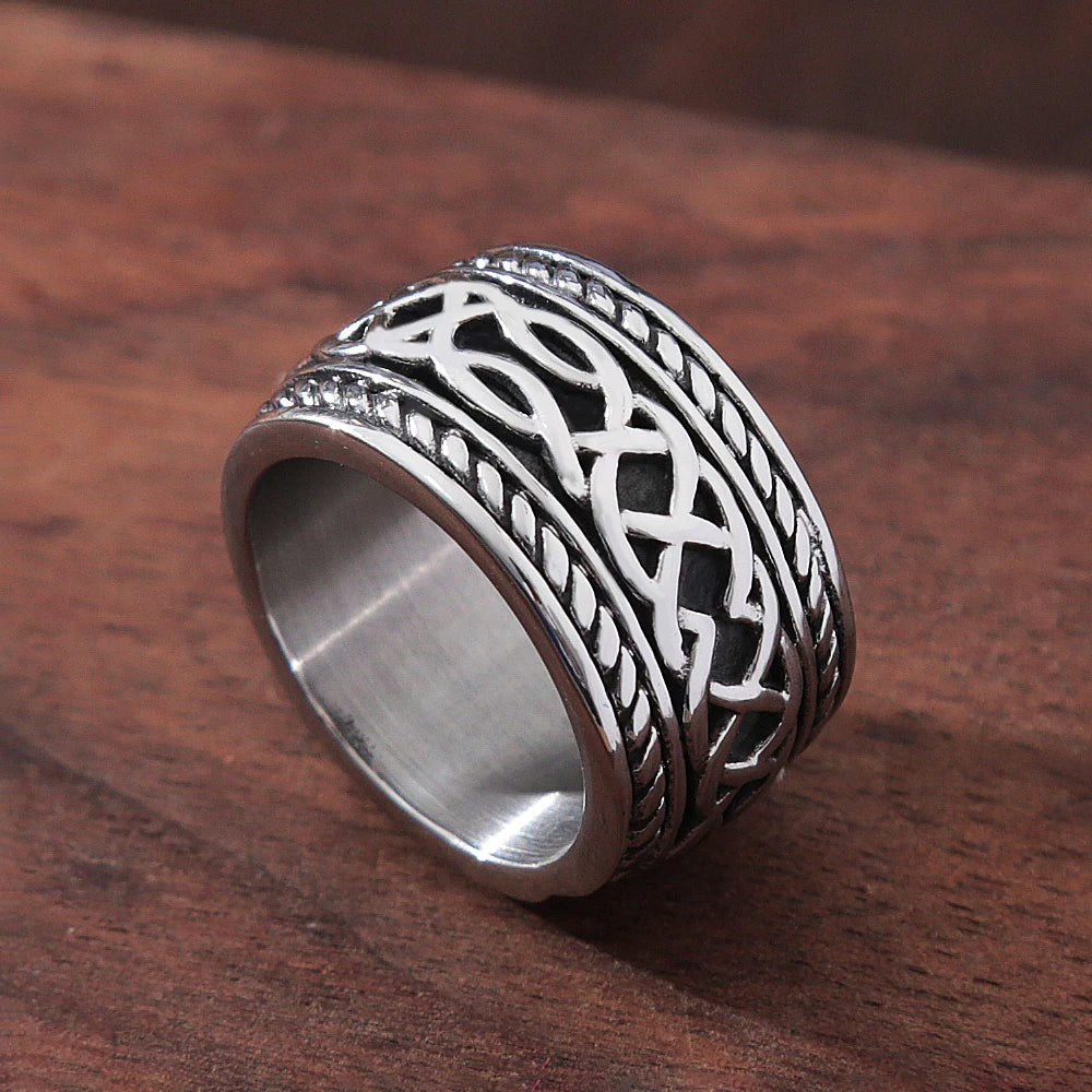 PENDRA Celticknot Spiral Celtic Knot Ring