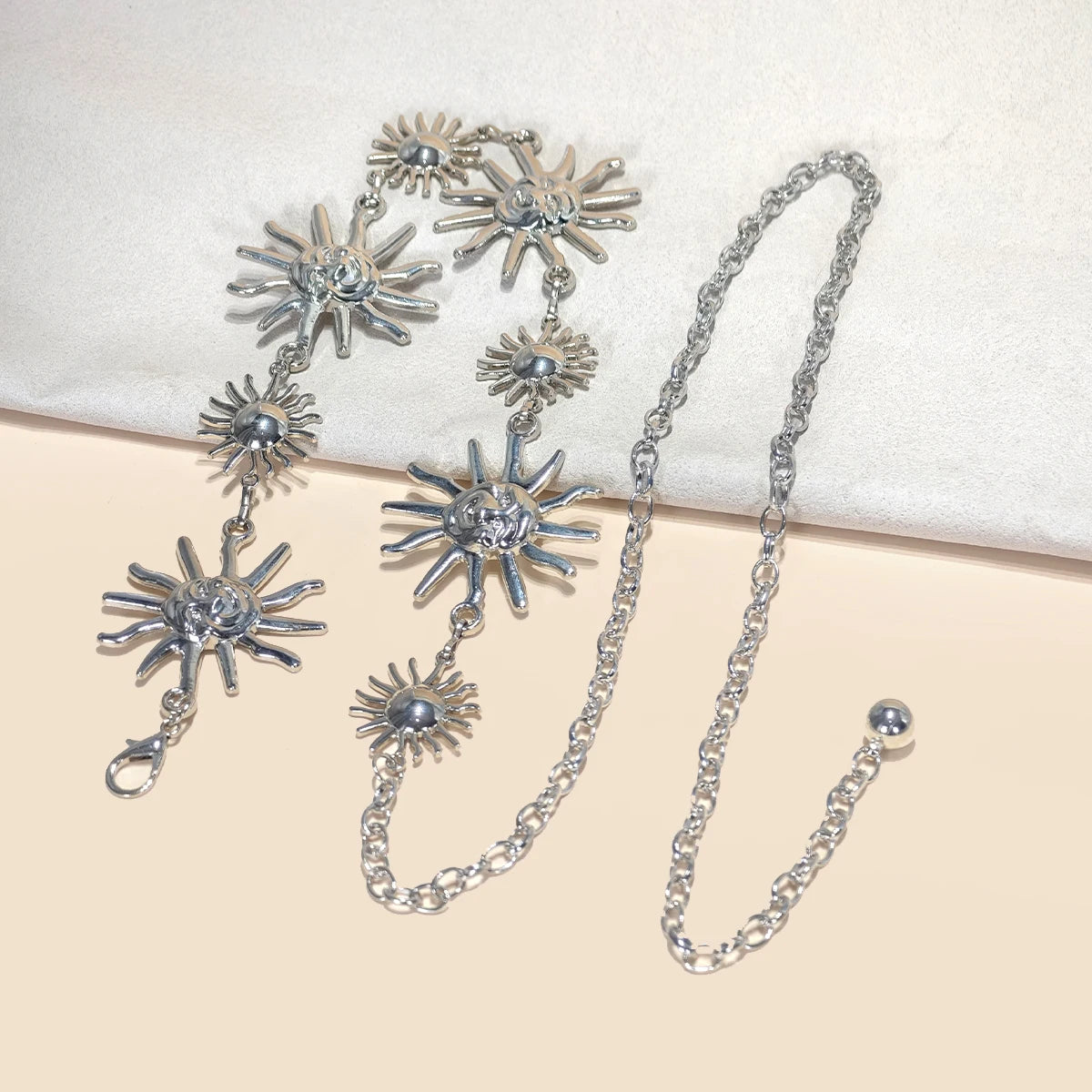 PENDRA Seraina Metal Silver Boho Waist Chain Belt