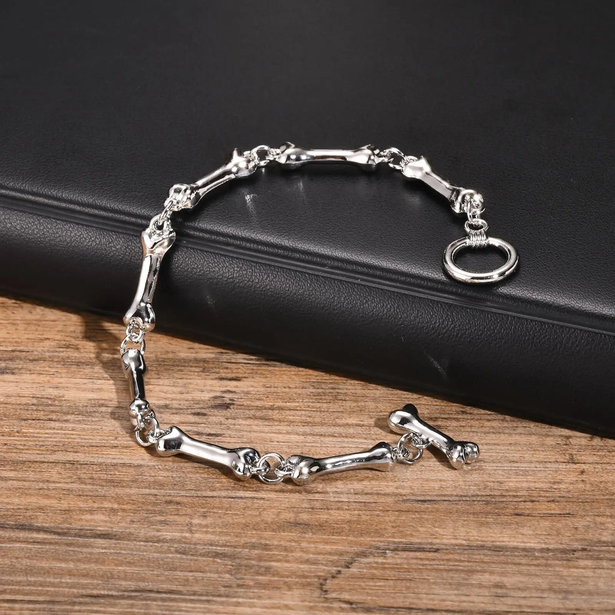 PENDRA Link Bone Bracelet