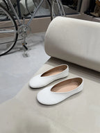PENDRA Flat Spot Sheepskin Shoes