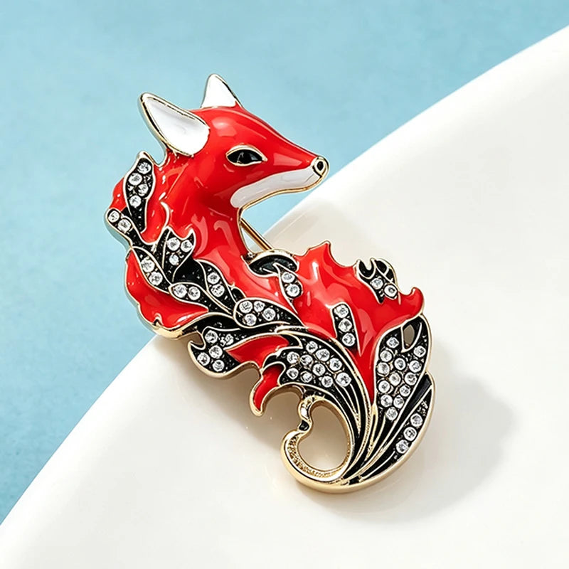 PENDRA Vintage Beautiful Fox Brooch