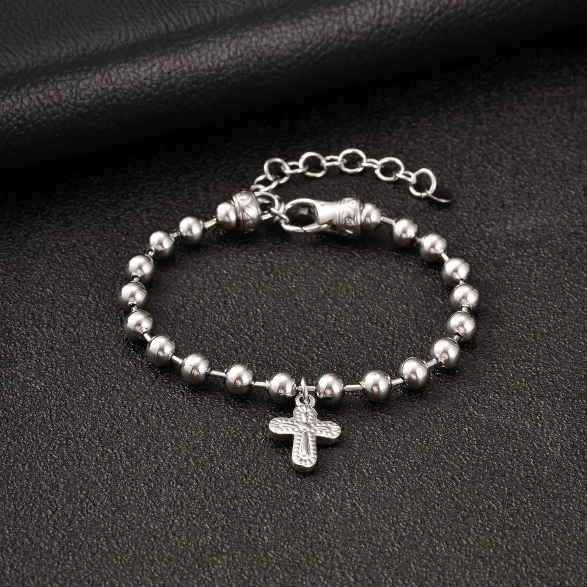 PENDRA Cross Beaded Bracelet