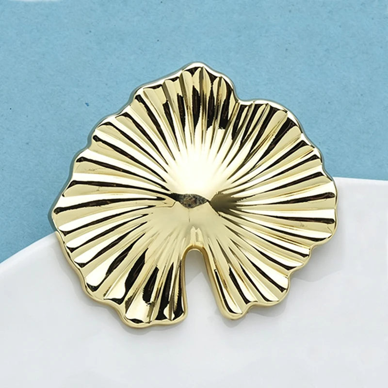 PENDRA Verdelle Leaf Brooch