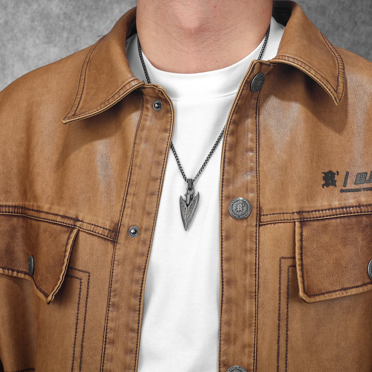 PENDRA Arrow Texture Steel Necklace