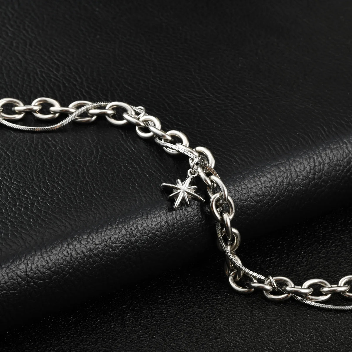 PENDRA Link Star Bracelet