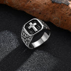 PENDRA Mavquin Cross Charm Ring