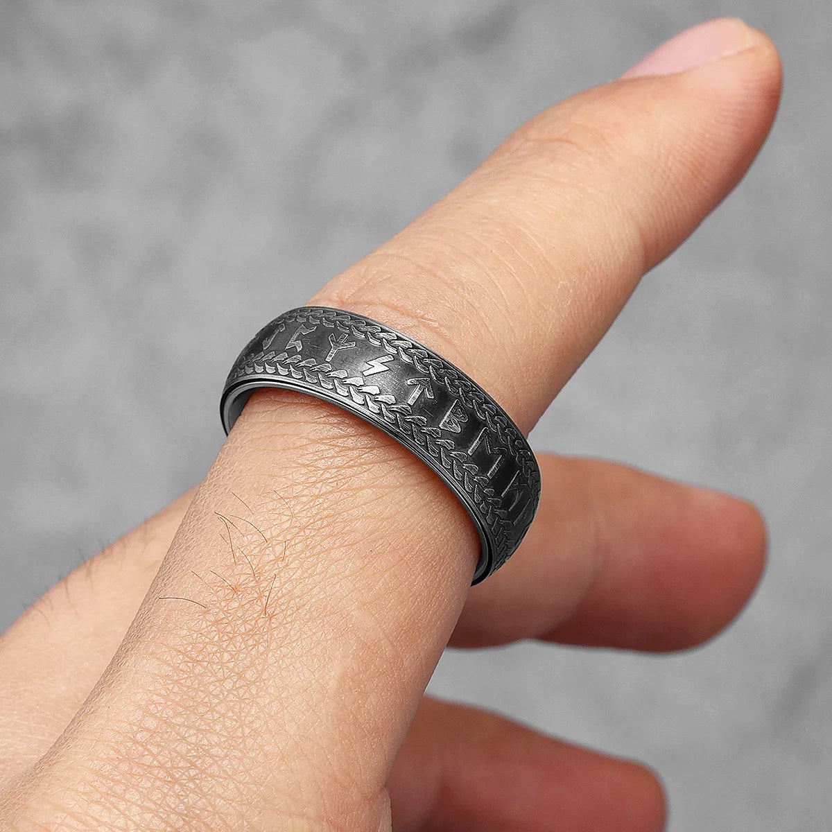 PENDRA Runes Boyfriend Biker Steel Ring