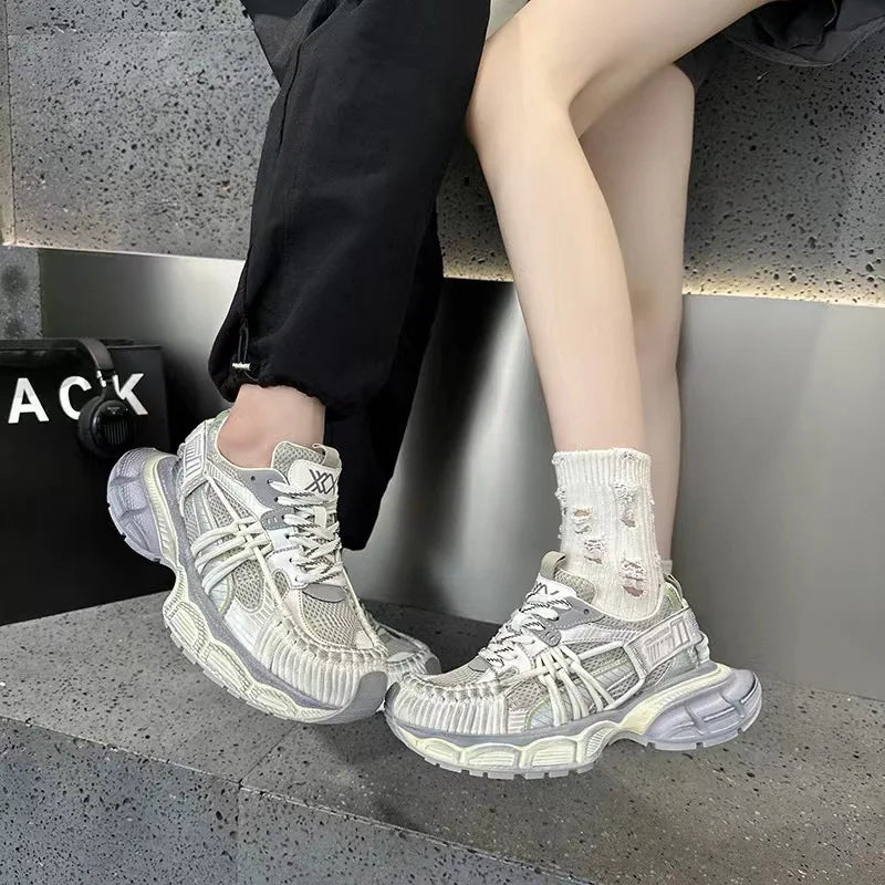 PENDRA Sports Couple Polishing Shoes