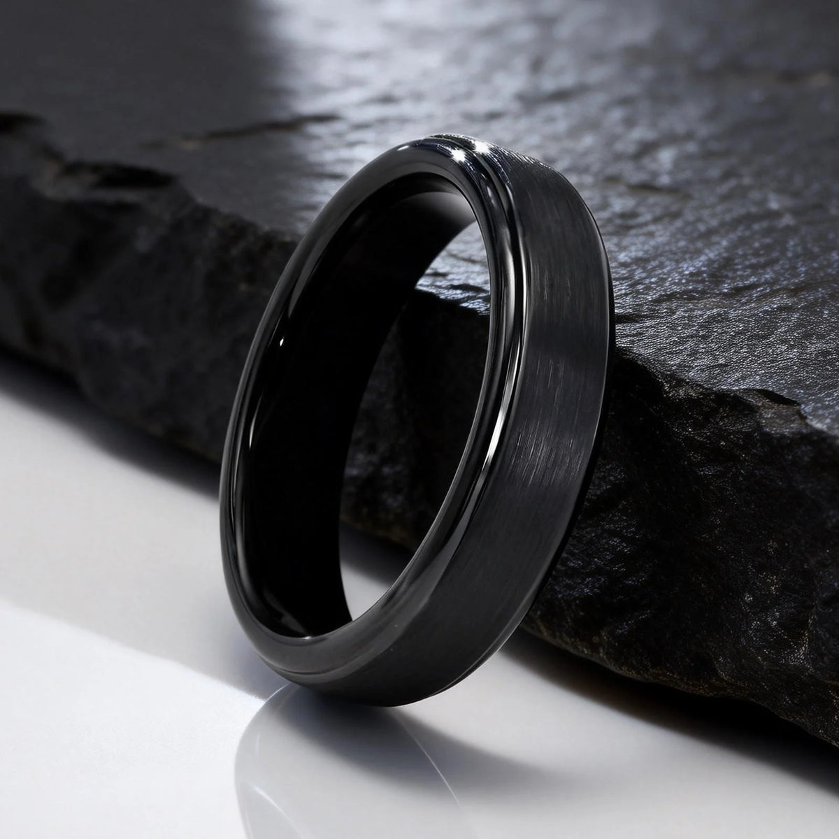 5mm Tungsten Carbide Ring for Men,Brushed Beveled Edge Scratch Resistant Couple Wedding Ring,Unisex Minimalist Jewelry Gift