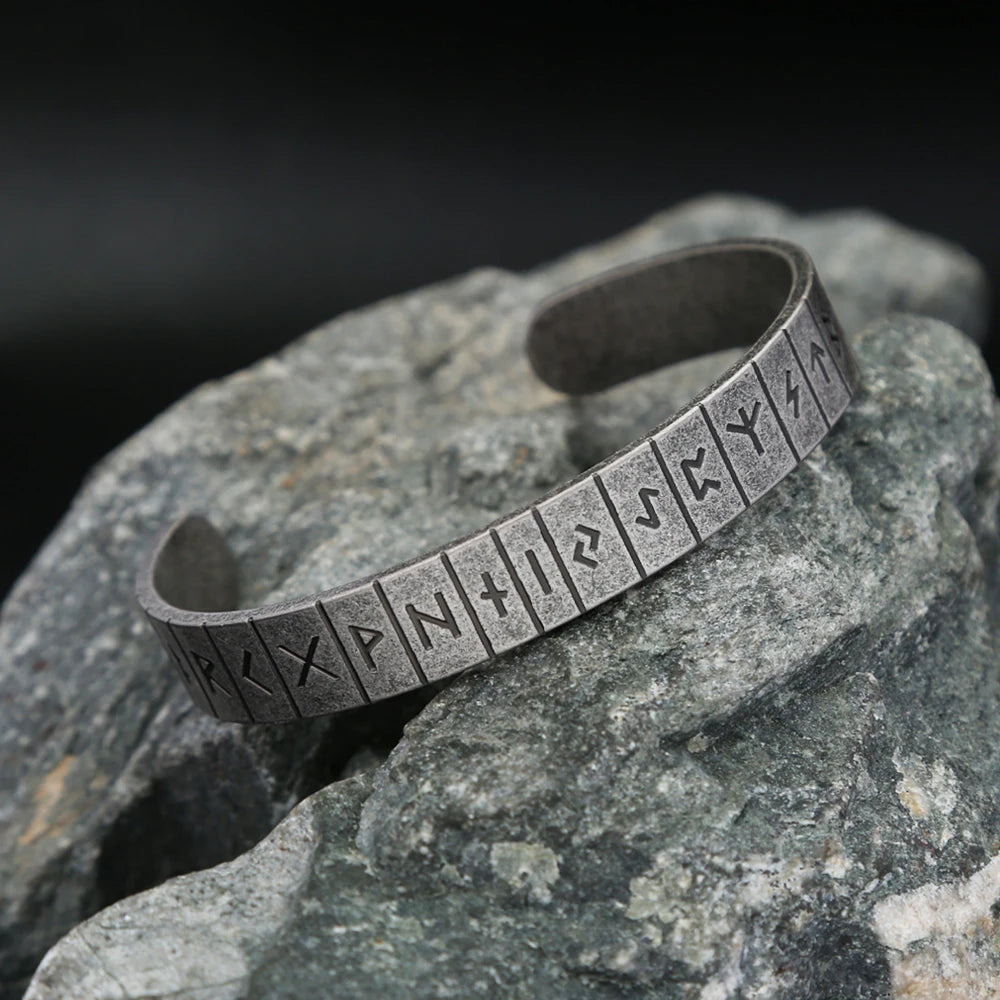 PENDRA Runeband Nordic Viking Rune Bracelet