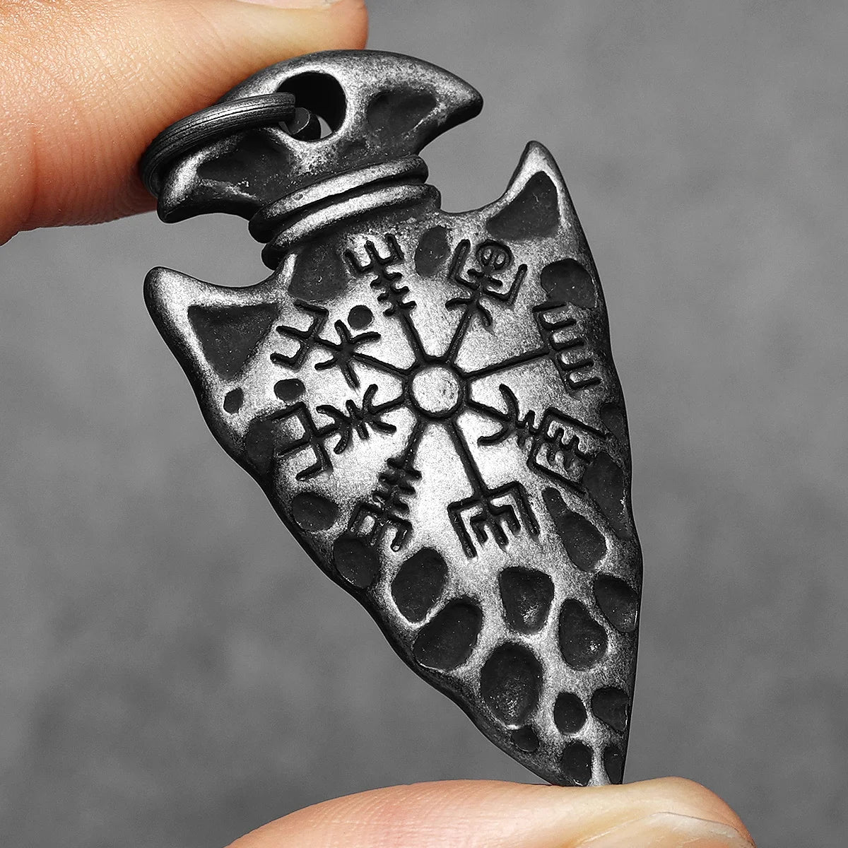 PENDRA Spear Compass Steel Necklace