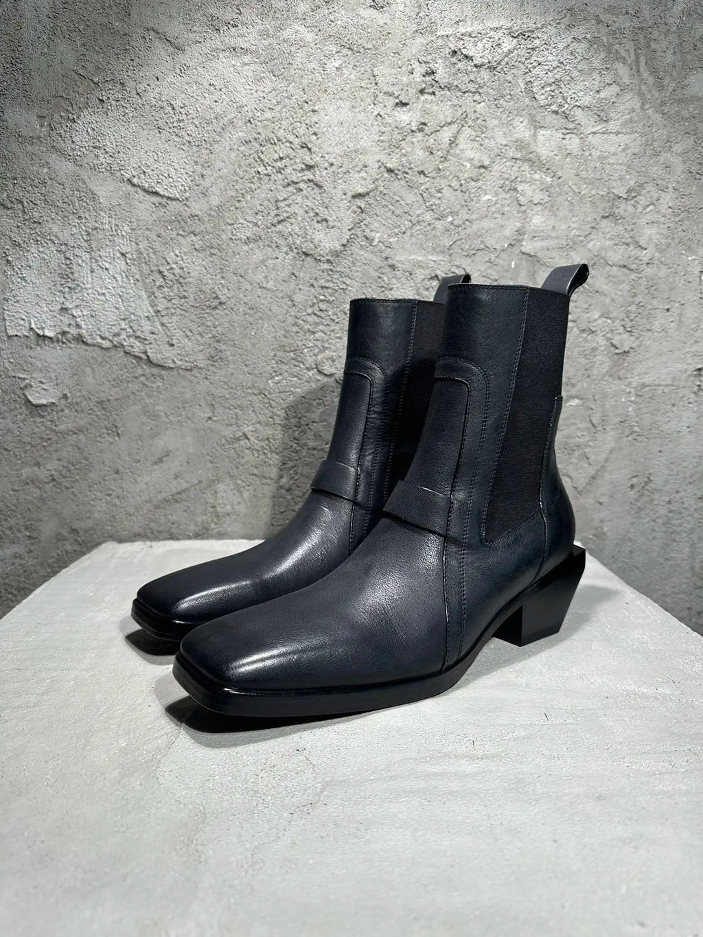 PENDRA OrinStone Platform Chelsea Boots