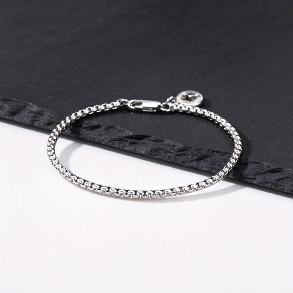 PENDRA Cross Charm Bracelet
