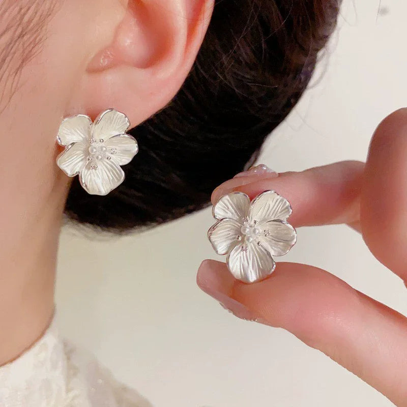 VENTFILLE Real 925 Sterling Silver Lace Heart Hollow Bow Screw Buckle Puncture Stud Earrings for Women Fine Jewelry Accessories