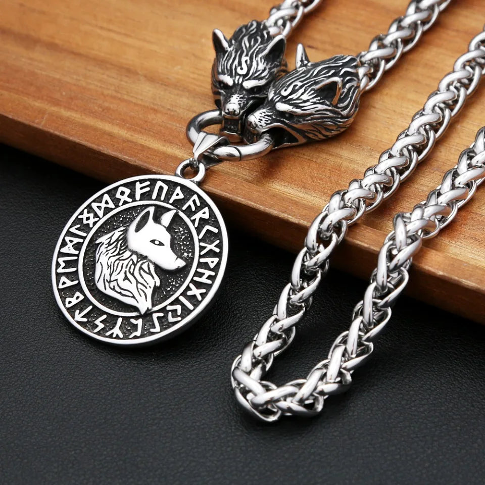PENDRA Wolfcrest Viking Wolf Head Necklace