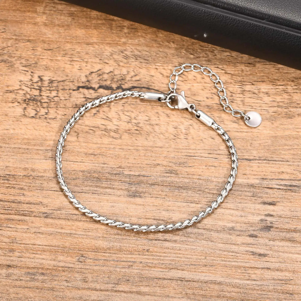PENDRA Twist Simple Bracelet