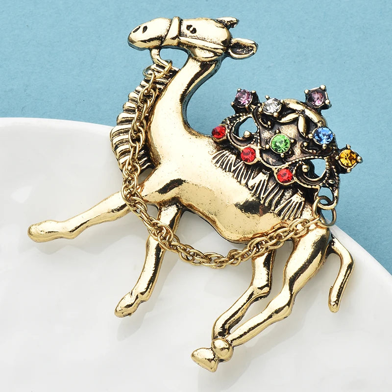 Wuli&baby Vintage Lovely Camel Brooches For Women Men Multicolor Rhinestone Desert Animal Party Casual Brooch Pins Gifts