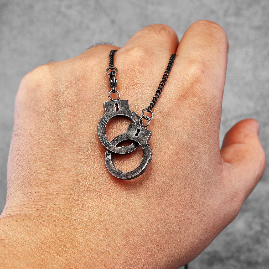 Vintage Handcuffs Stainless Steel Men Women Bracelets Necklaces Pendants Chain Trendy Fashion Jewelry Creativity Gift Wholesale