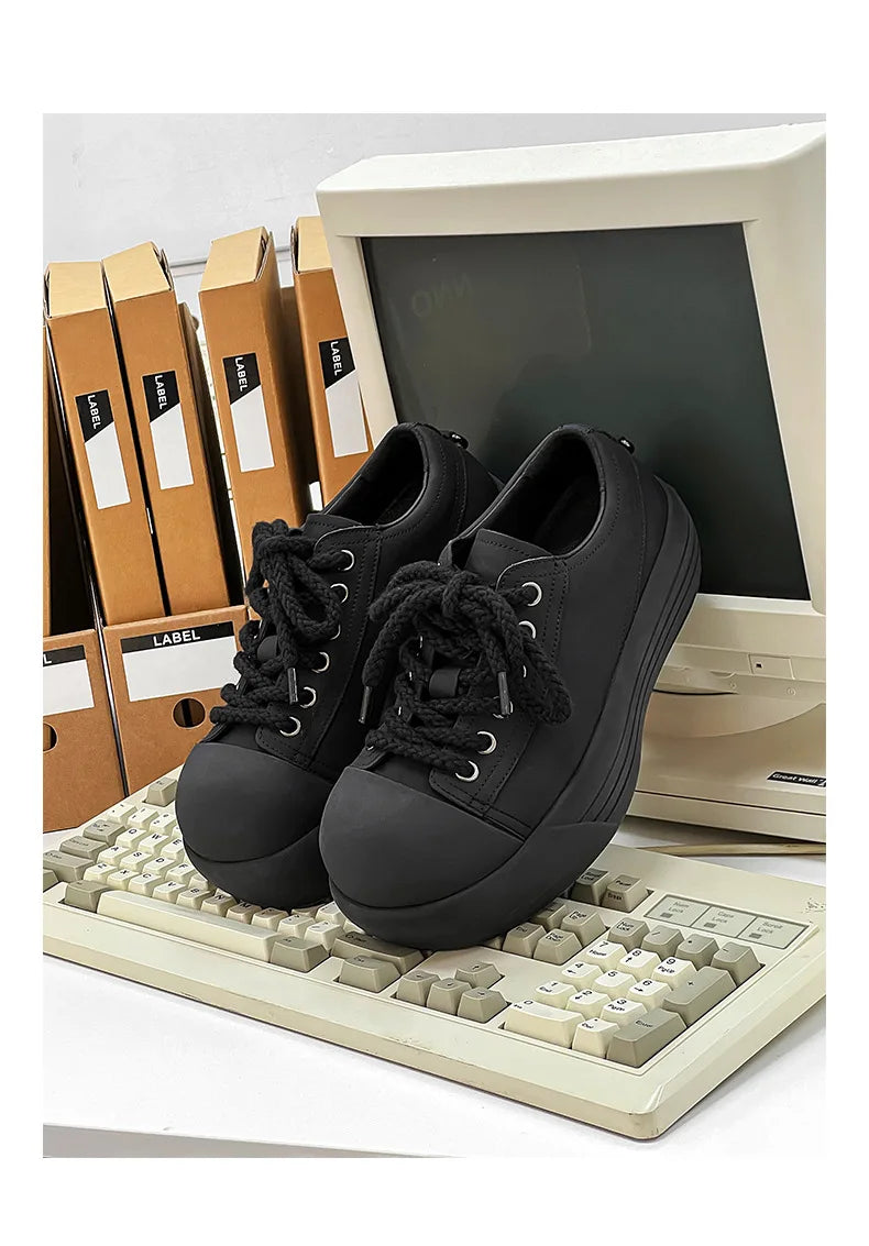 PENDRA Big Head Couple Shoes
