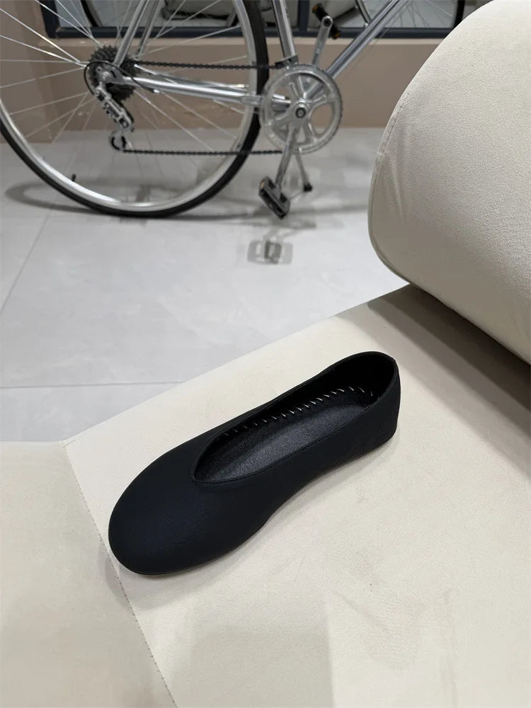 PENDRA Flat Spot Sheepskin Shoes