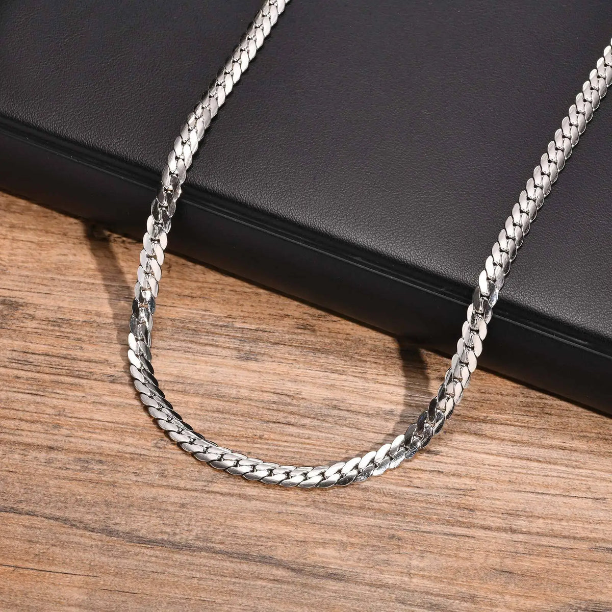 PENDRA Cuban Link Flat Chain Necklace