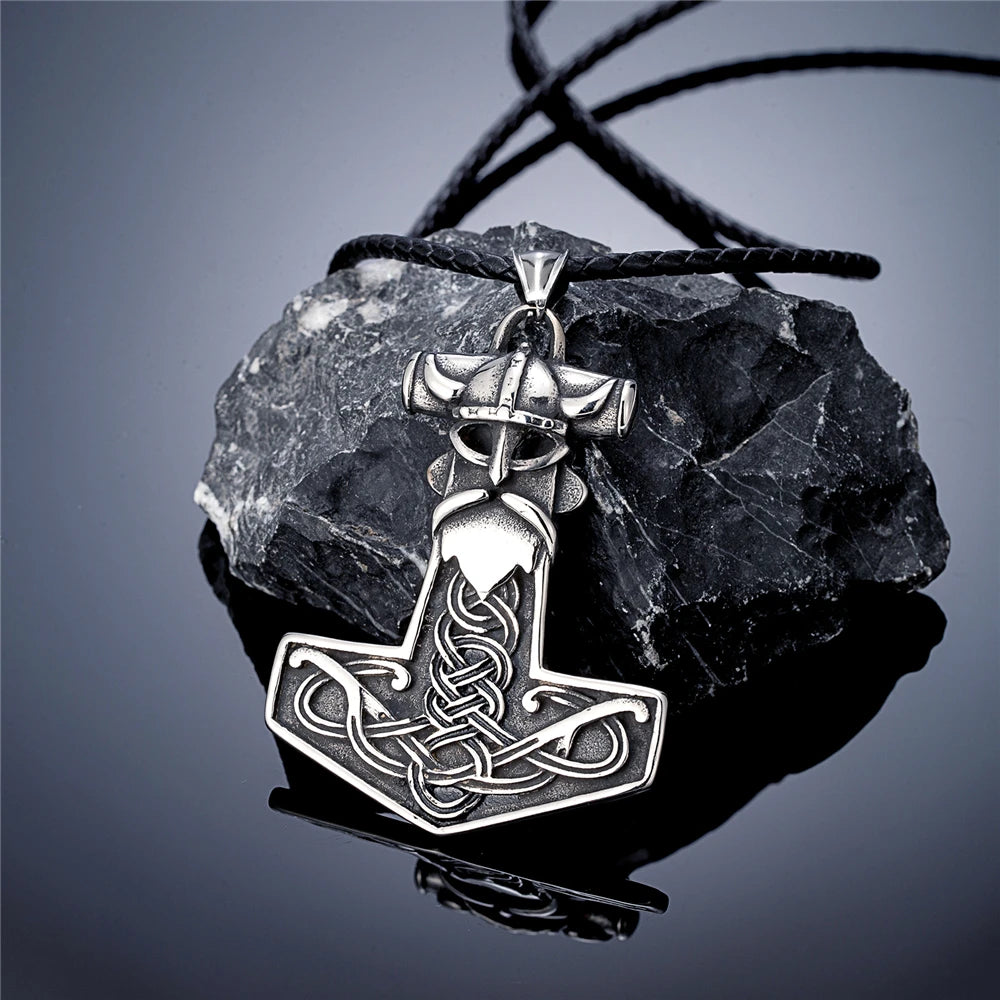 PENDRA Rune Vikings Necklace