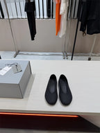 PENDRA Flat Spot Sheepskin Shoes