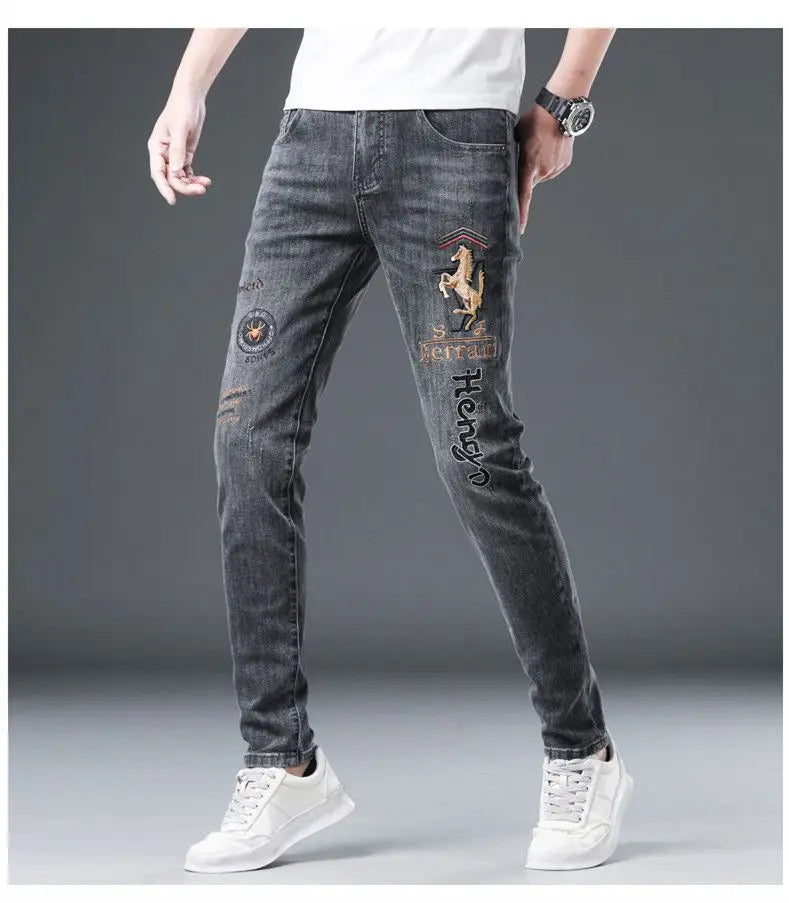 2025 Summer Ripped Jeans Men's Slim-fitting Small Feet Elastic Trousers Trendy Brand Fashion Scratched Patch Cargo Beggar Pants
