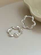 PENDRA Hollow Out Flower Hoop Earrings