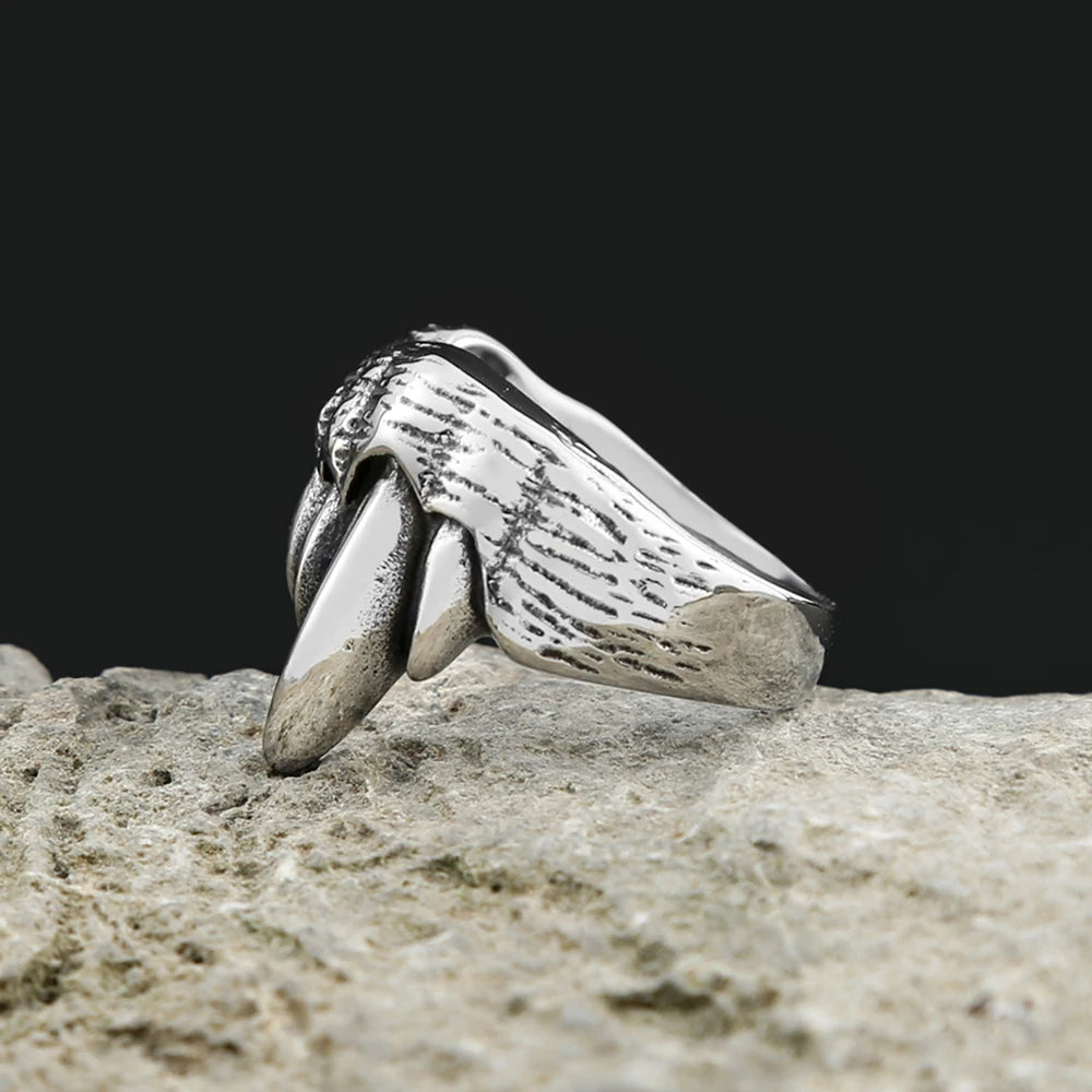 PENDRA Beastfang Gothic Beast Teeth Ring