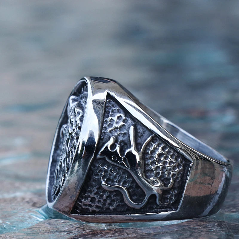 PENDRA Wolfrune Retro Viking Wolf Ring