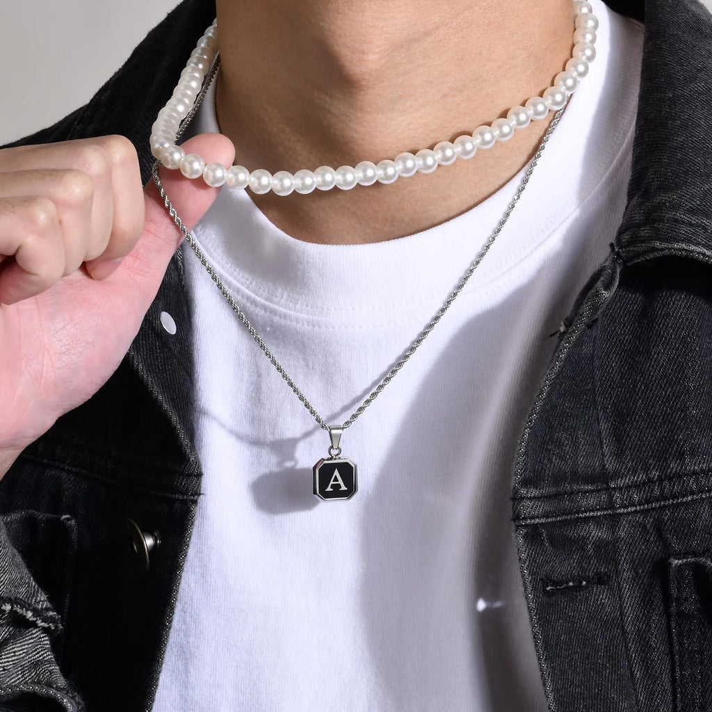PENDRA Square Twisted Pendant Necklace