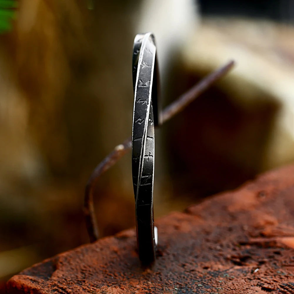 PENDRA Tiger Eye Stone Leather Bracelet
