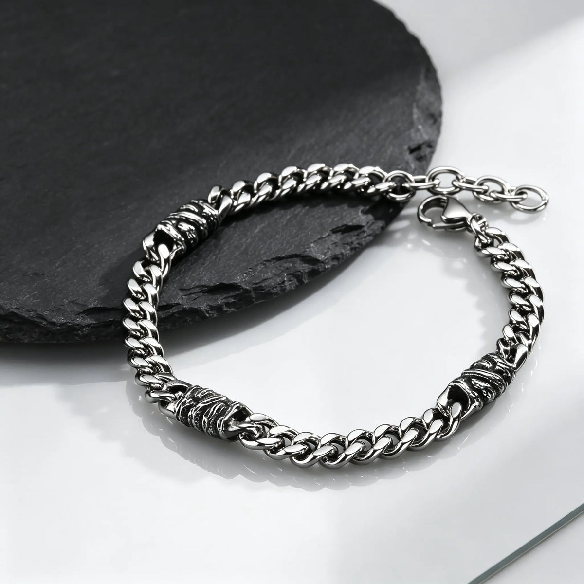 PENDRA Cuban Twisted Link Bracelet