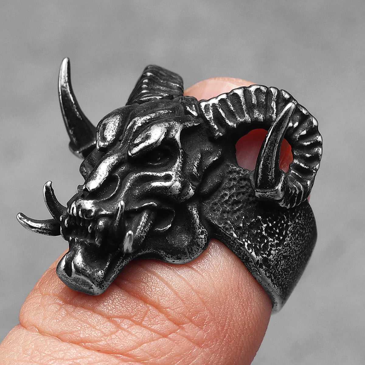 Retro Demon Satan Skull Men Rings Stainless Steel Punk Gothic Women Jewelry Fashion Accessories Halloween Gift Wholesale