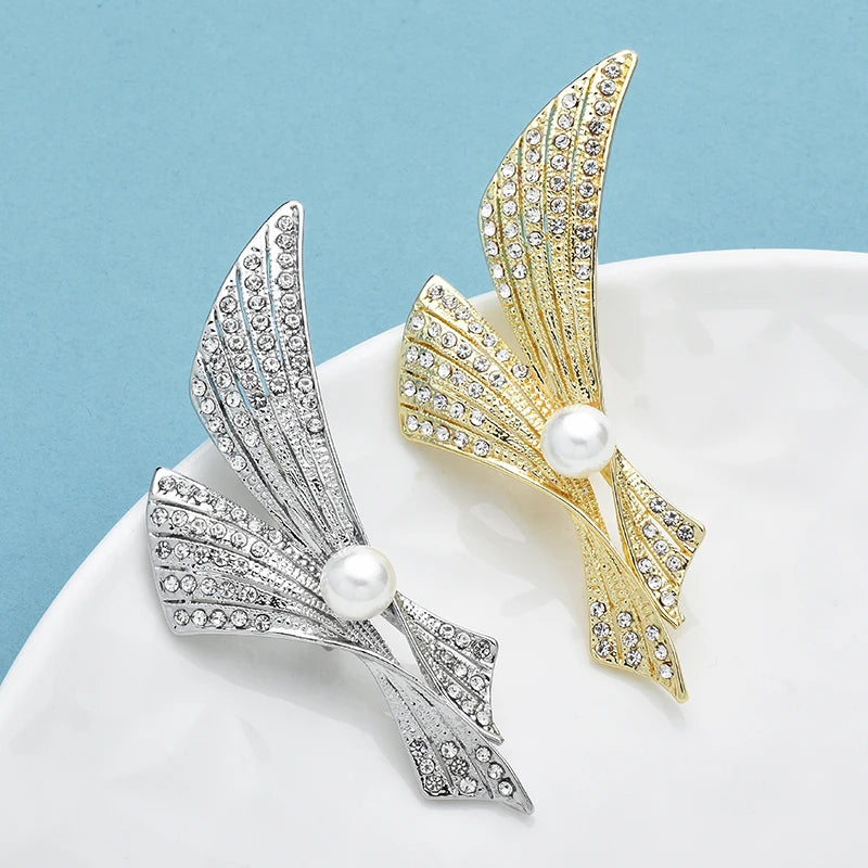PENDRA Pearline Pearl Brooch