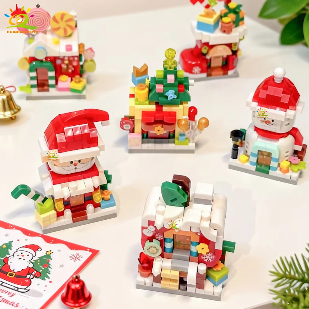 PENDRA Santa Snowman Mini Building Set