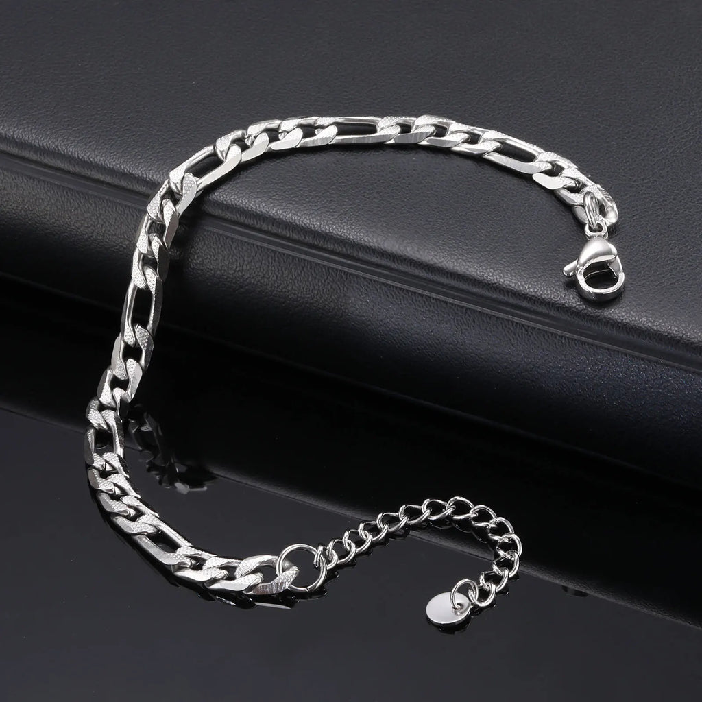 PENDRA Textured Figaro Bracelet