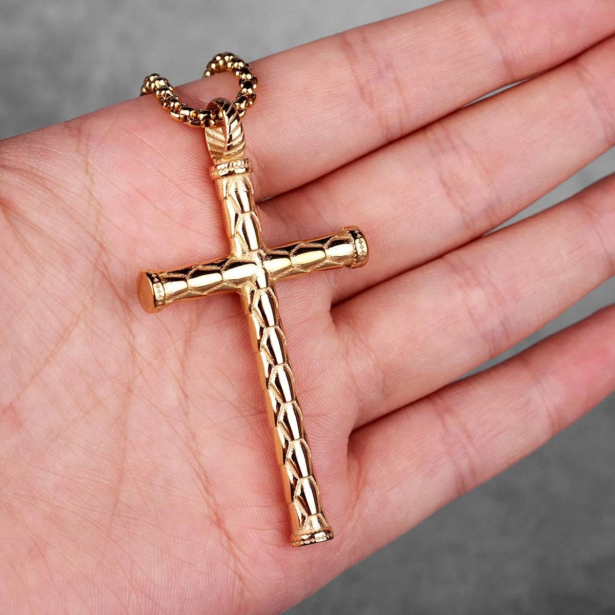 PENDRA Dragon Scale Cross Steel Necklace