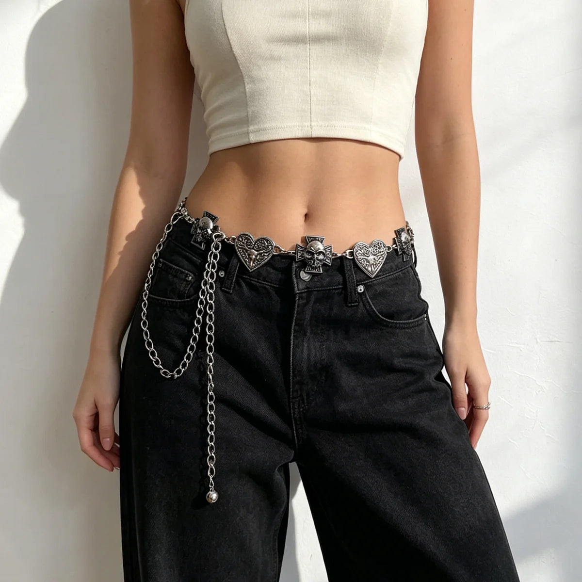 PENDRA Elaraene Silver Skull Gothic Waist Chain Belt