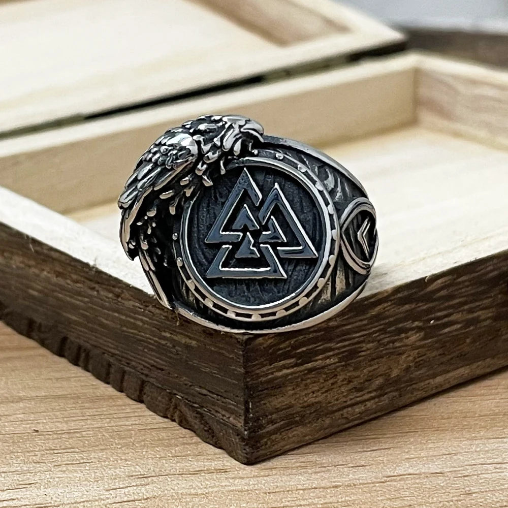 PENDRA Celtic Knot Vintage Ring