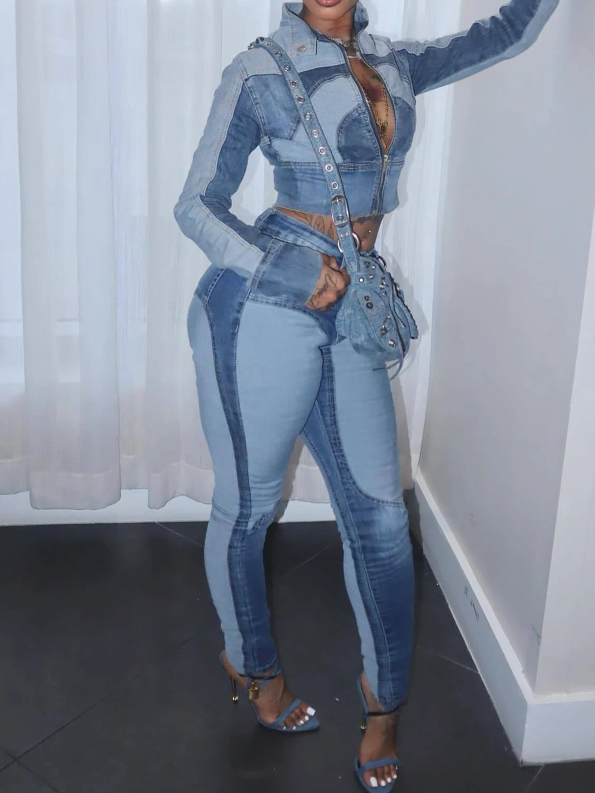 New Women's High-Elasticity, Fashionable, Sexy Color-Blocked Washed Denim Two-Piece Set, Featuring A Long-Sleeved Stand-Collar Zip-Up Top And Slim-Fit Jeans. Machine Washable.