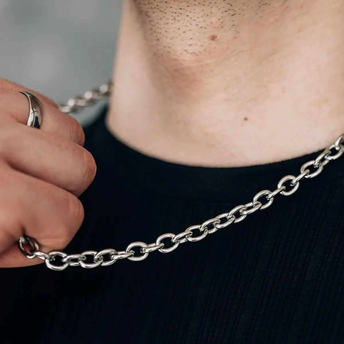 PENDRA Rolo Heavy Chain Necklace